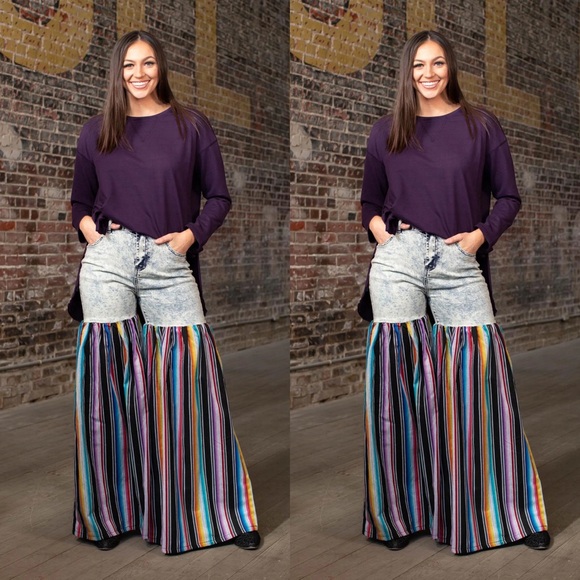 Denim Colorful Wide Leg Pants. Size 4-22 We suggest go down size. Plenty stretch - Picture 4 of 5